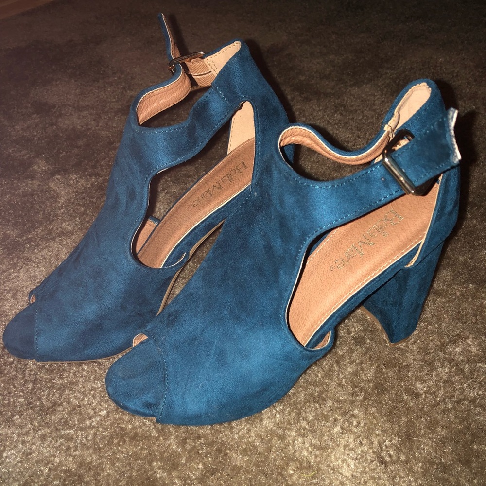 Teal chunky heels